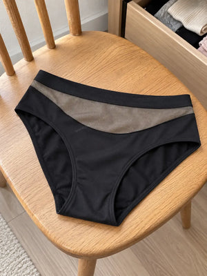Mid Rise Lace Period Brief | ≈3 Regular Tampons | OEKO-TEX Certified | Free Wet Bag & Laundry Bag